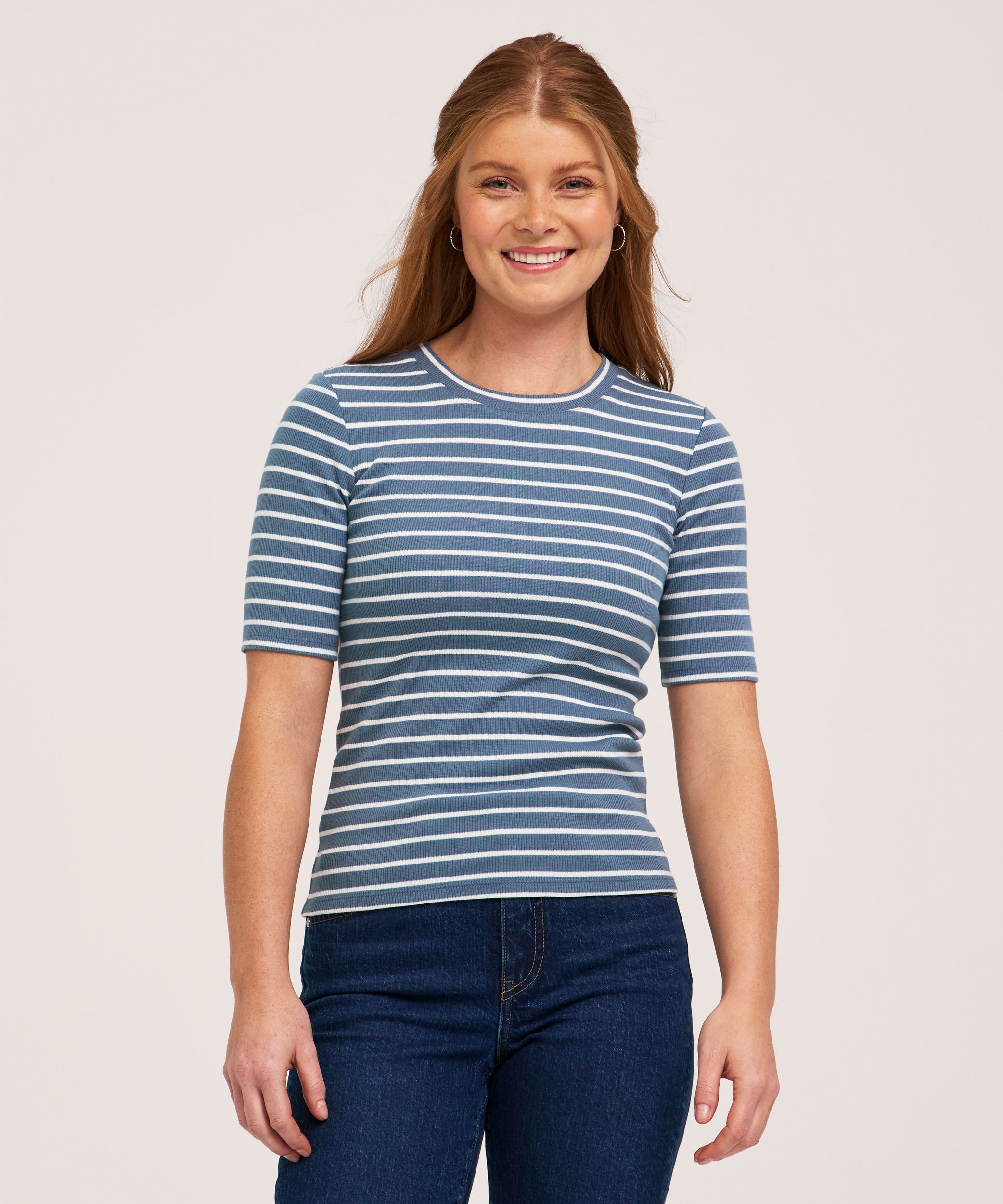 dh-semi-fitted-elbow-sleeve-crew-neck-505cd168-b659-47e0-8b3e-1d5e8aed975d-jpgrendition