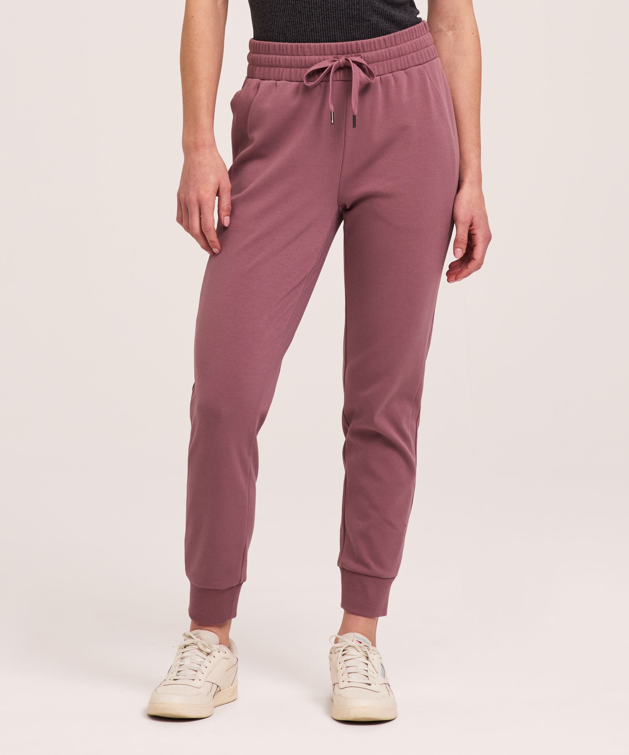 sh-high-waisted-fleece-jogger-750ec8a4-21f7-42ec-b0ad-43c9fa266093-jpgrendition