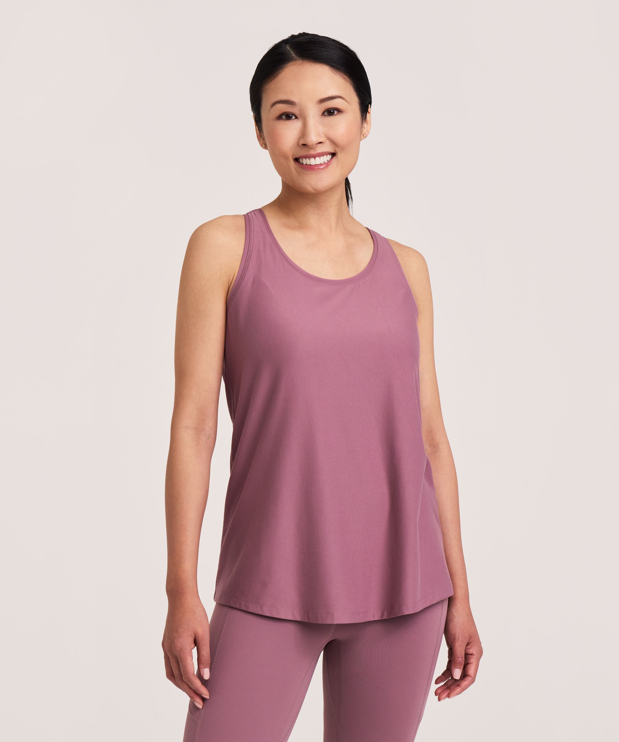 sh-relaxed-tank-13557ea0-8ec4-4a64-a749-6c3e0717b61b-jpgrendition